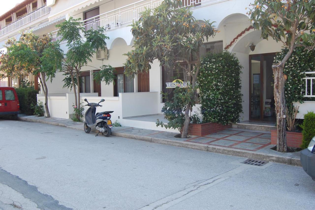 Giorgos Apartments Square เนอาวรัสนา ภายนอก รูปภาพ