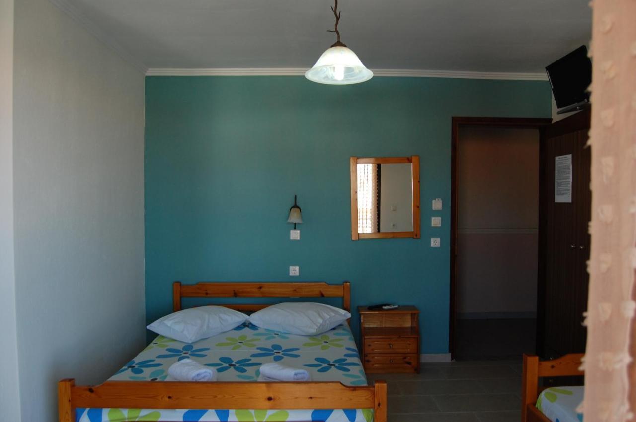 Giorgos Apartments Square เนอาวรัสนา ภายนอก รูปภาพ