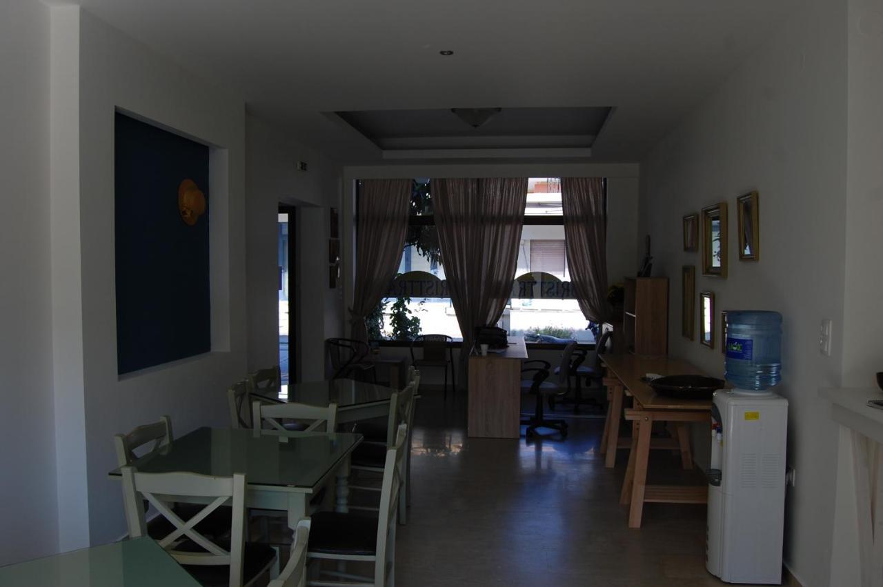 Giorgos Apartments Square เนอาวรัสนา ภายนอก รูปภาพ